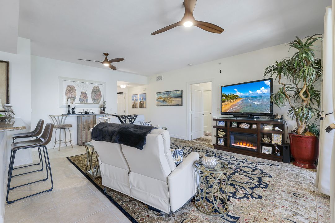 5704 Cape Harbour Dr #205, Cape Coral, FL 33914