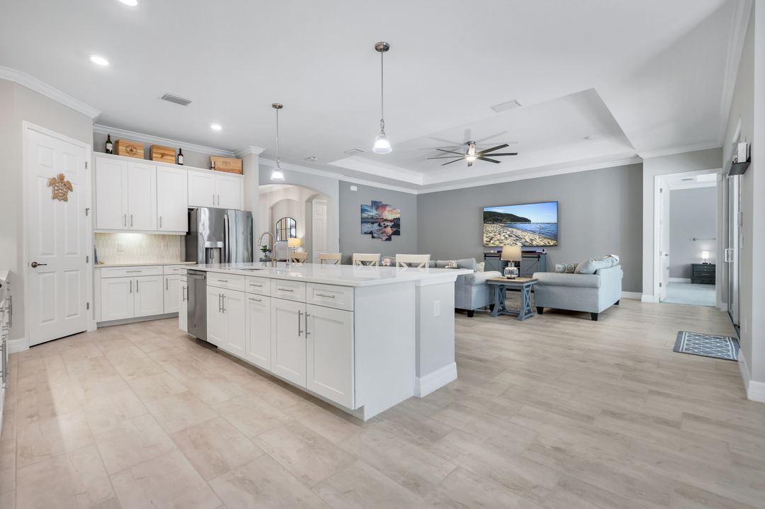 14841 Blue Bay Cir, Miromar Lakes, FL 33913