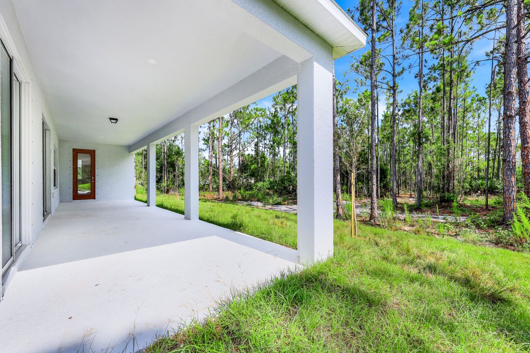 2614 54th Ave NE, Naples, FL 34120