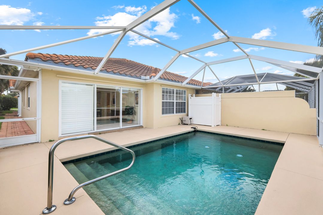 3077 Futuna Ln, Naples, FL 34119