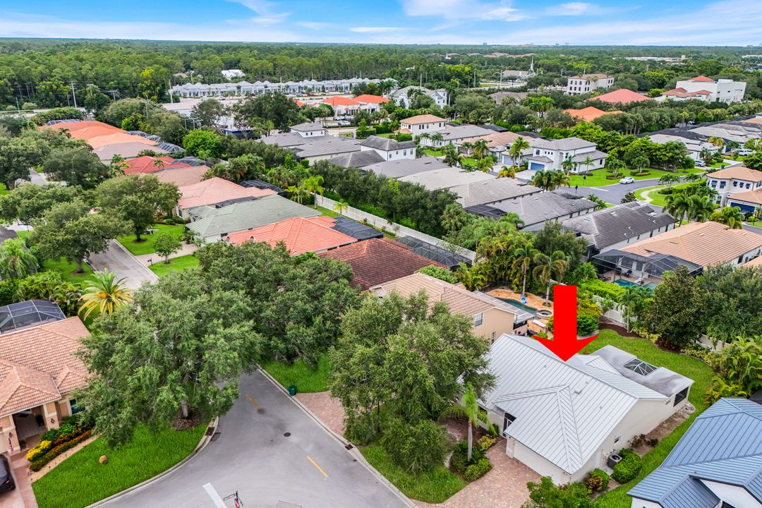 10951 Fieldfair Dr, Naples, FL 34119
