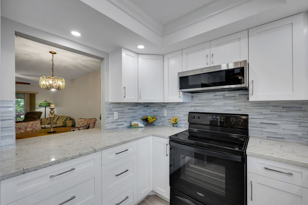 5419 Rattlesnake Hammock Rd, Naples, FL 34113