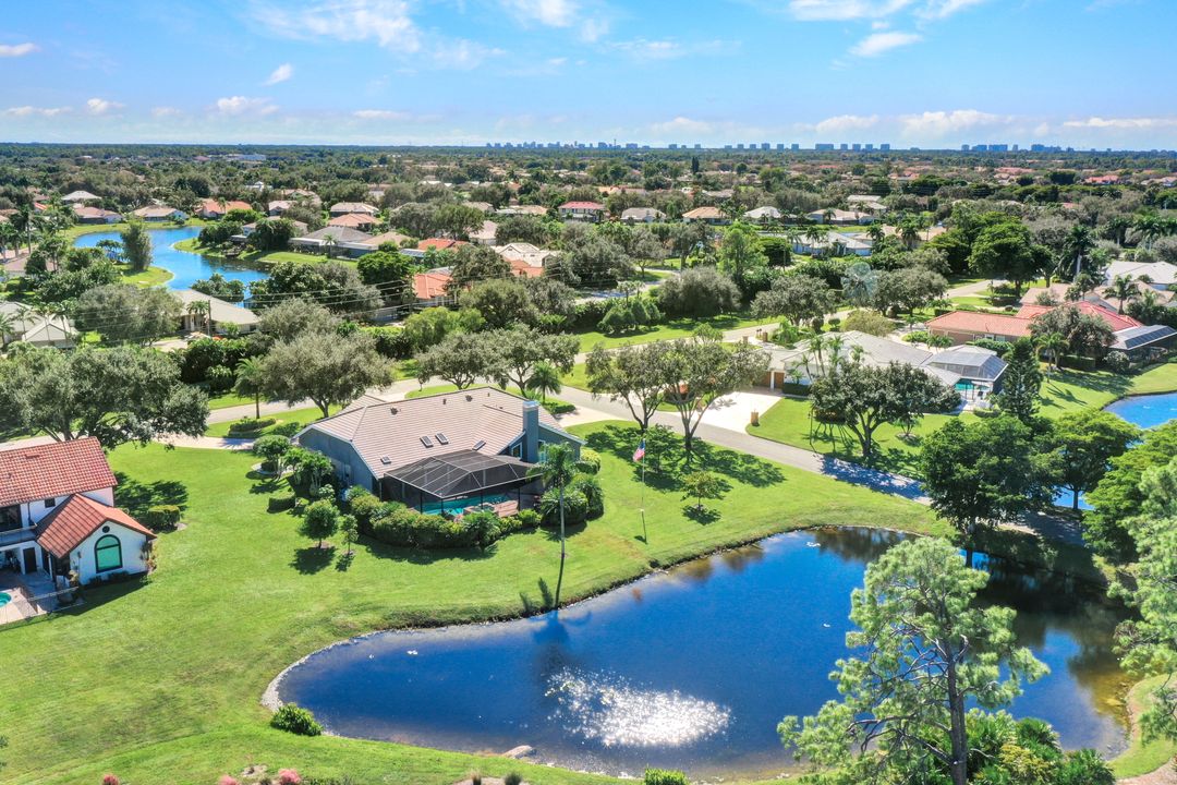 4801 Pond Apple Dr S, Naples, FL 34119