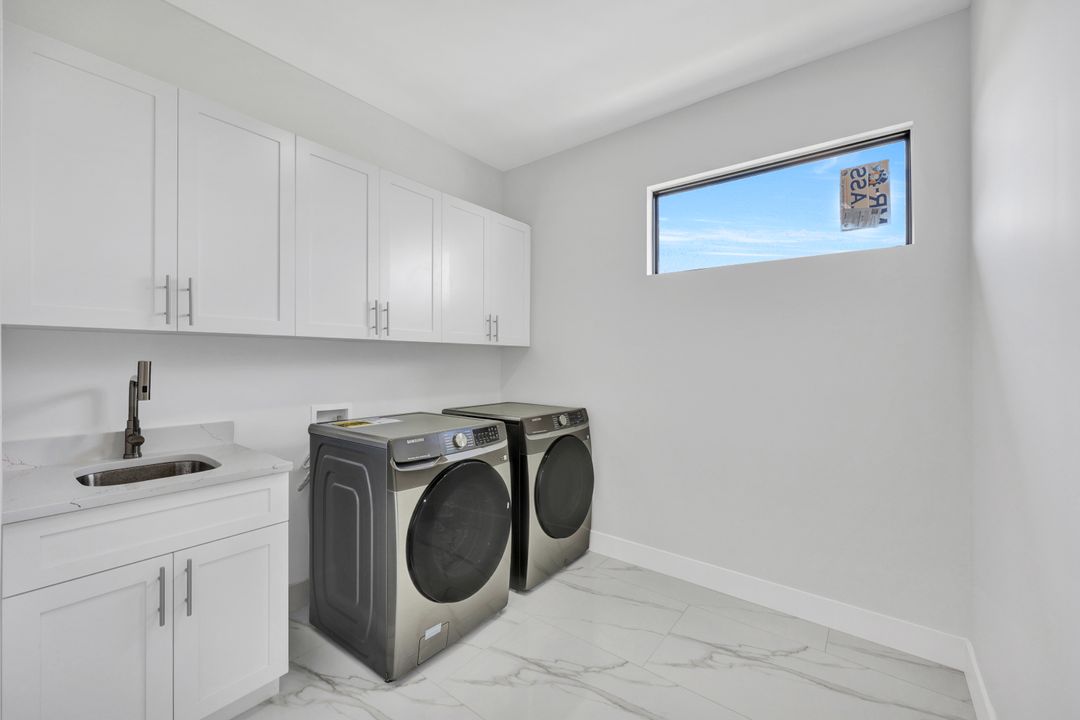 1639 NW 33rd Ave, Cape Coral, FL 33993