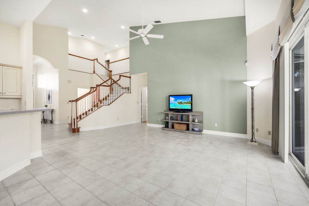 2451 Game Hawk Ct, Naples, FL 34105