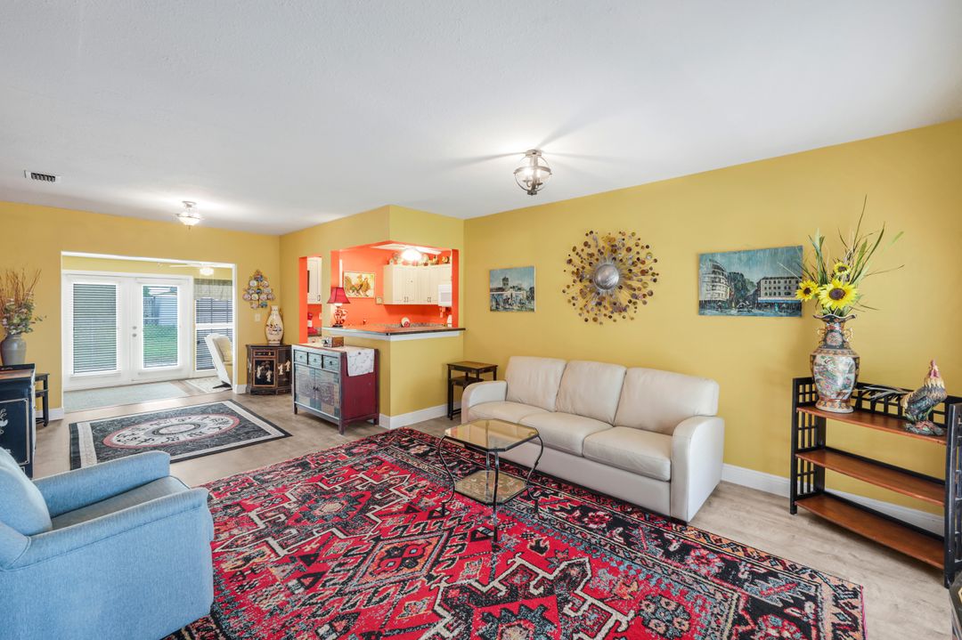 954 Jolly Rd, North Fort Myers, FL 33903