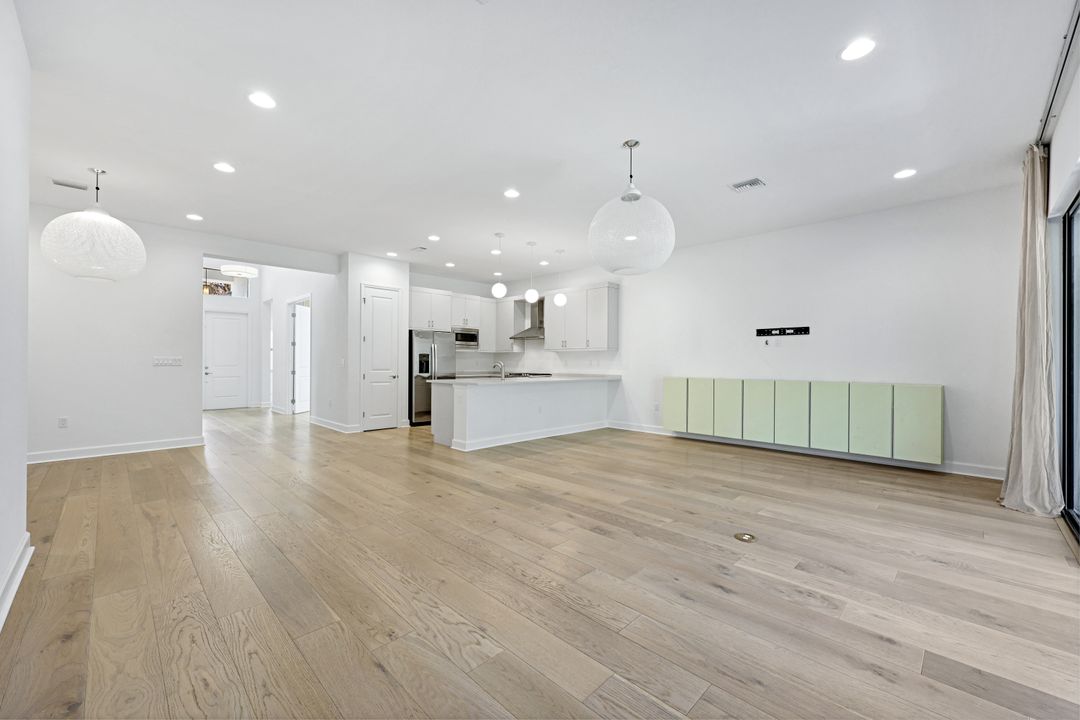 20812 Thistle Leaf Ln, Estero, FL 33928