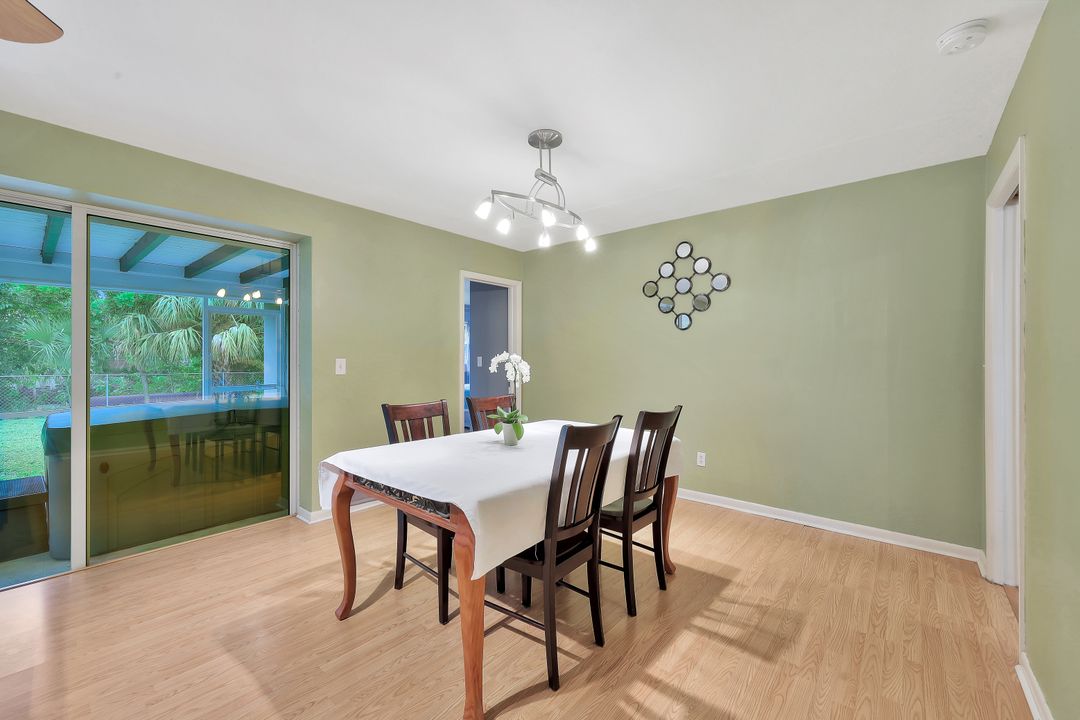 2201 41st Terrace SW, Naples, FL 34116