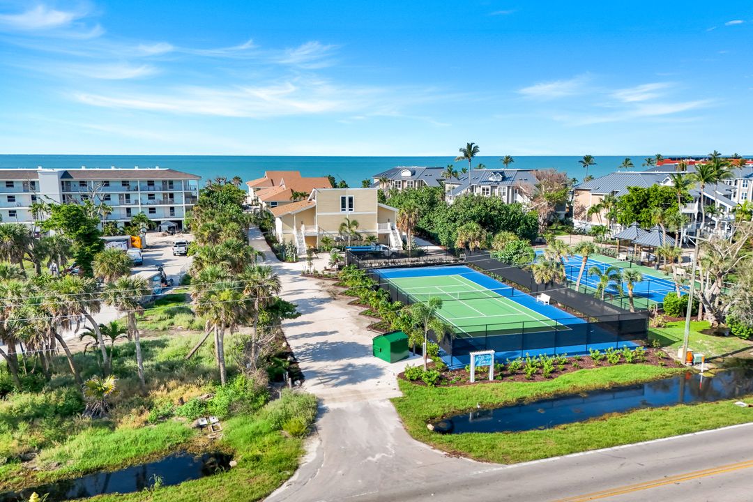 2321 W Gulf Dr #1E, Sanibel, FL 33957