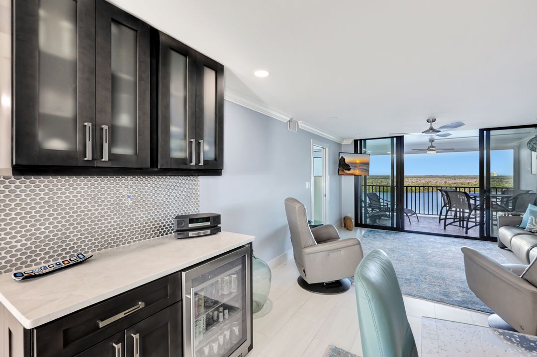 4253 Bay Beach Ln #7E, Fort Myers Beach, FL 33931