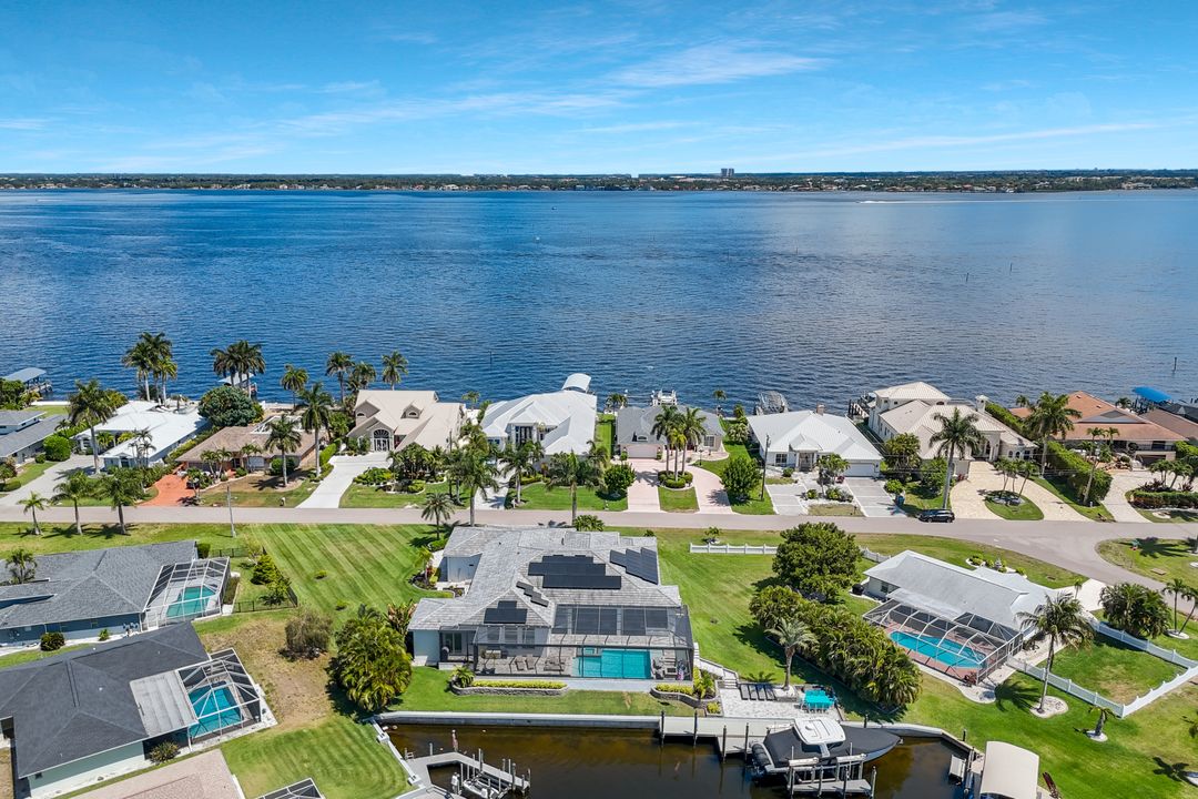 3816 SE 21st Pl, Cape Coral, FL 33904