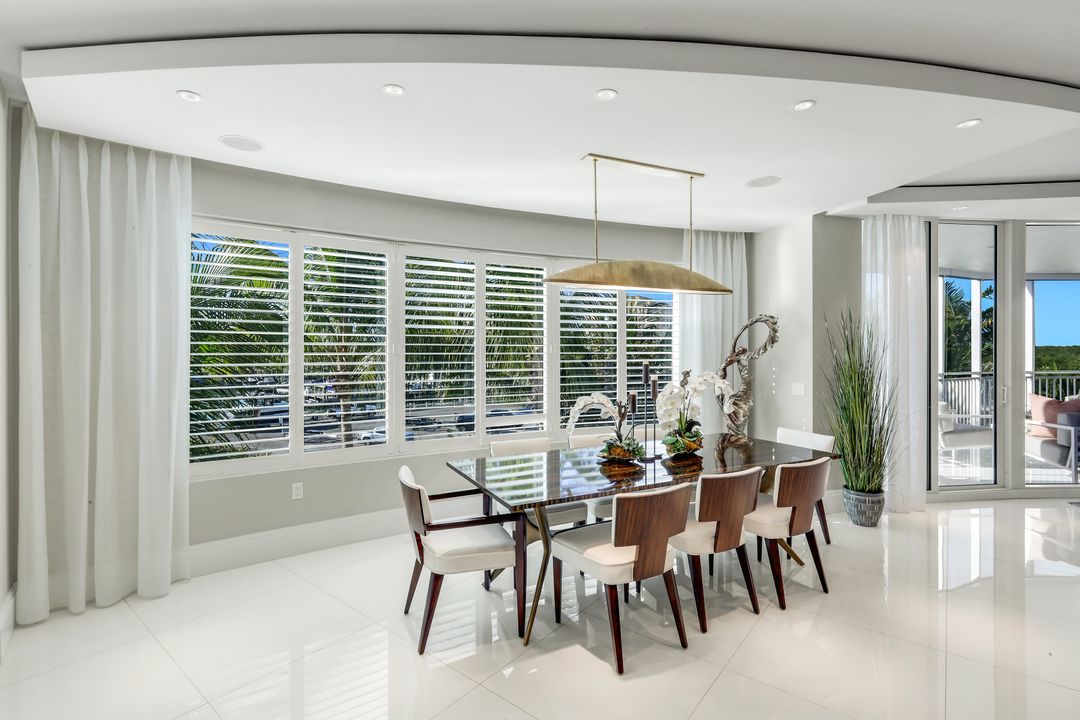 13665 Vanderbilt Dr #301, Naples, FL 34110