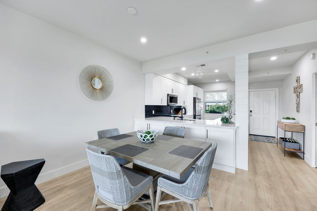 2740 Cypress Trace Cir #2715, Naples, FL 34119