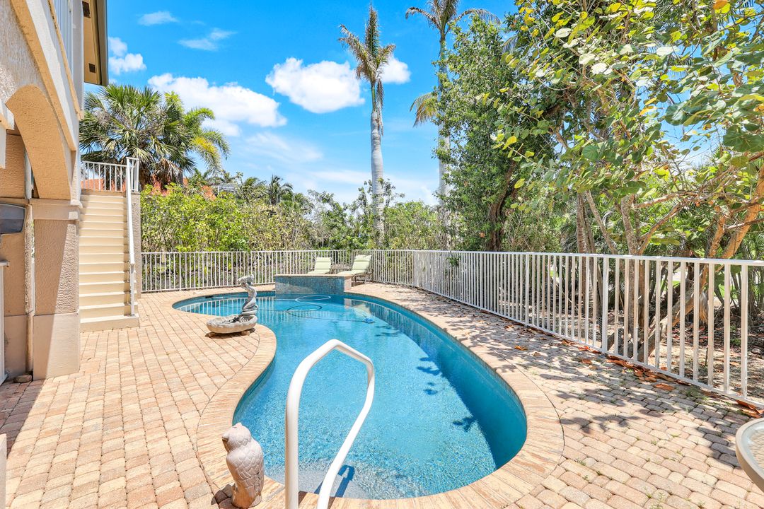940 Sea Oats Ct, Marco Island, FL 34145