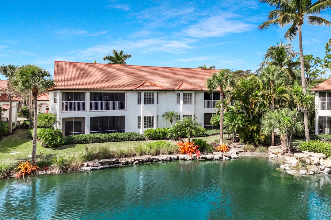 2180 Hawksridge Dr #2002, Naples, FL 34105