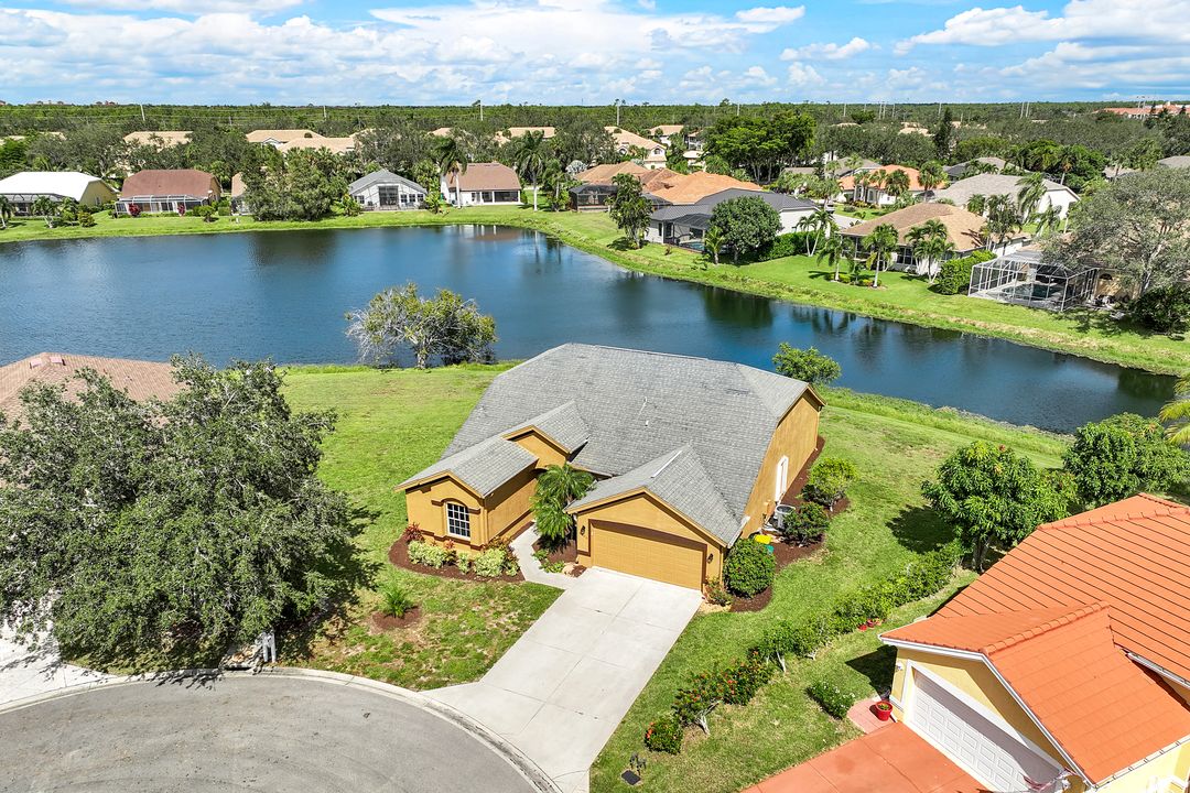 2520 Grove Isle Ct, Naples, FL 34109