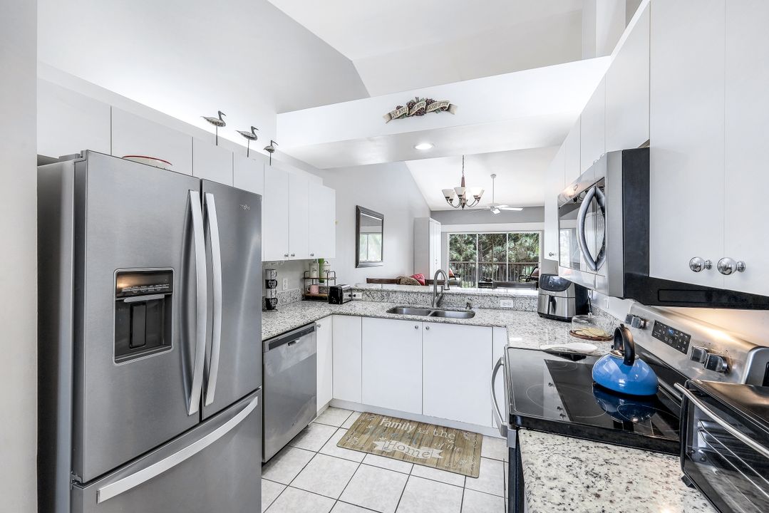 432 Valerie Way #202, Naples, FL 34104