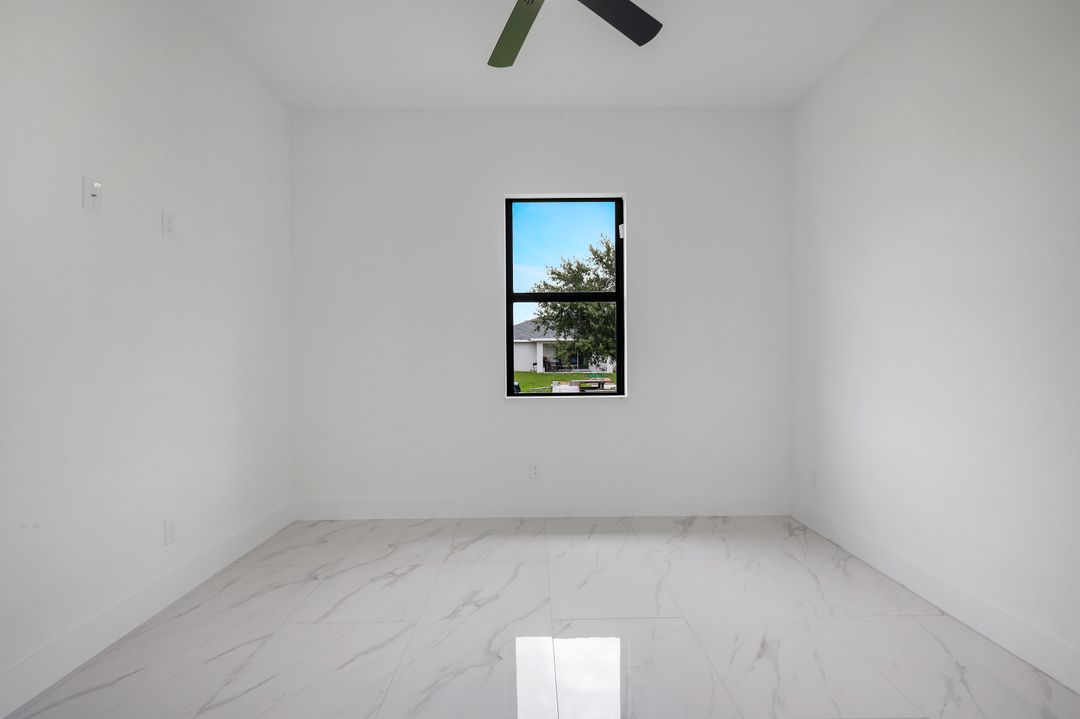 3005 Ida Ave S, Lehigh Acres, FL 33976