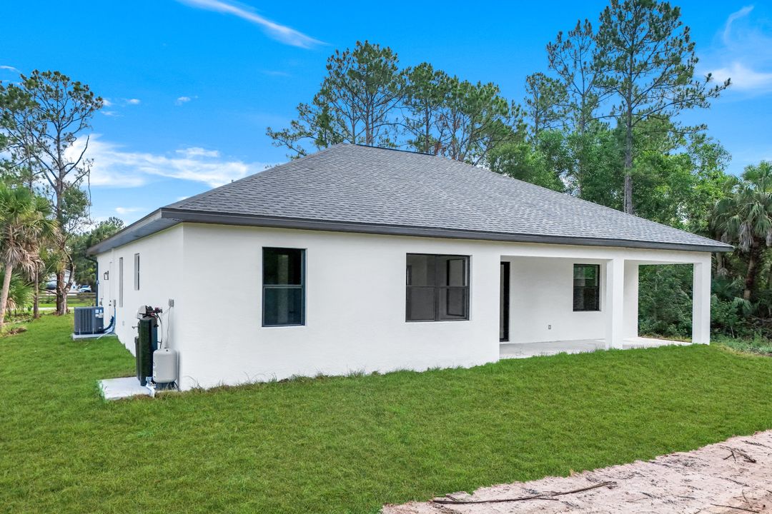 3644 35th Ave NE, Naples, FL 34120