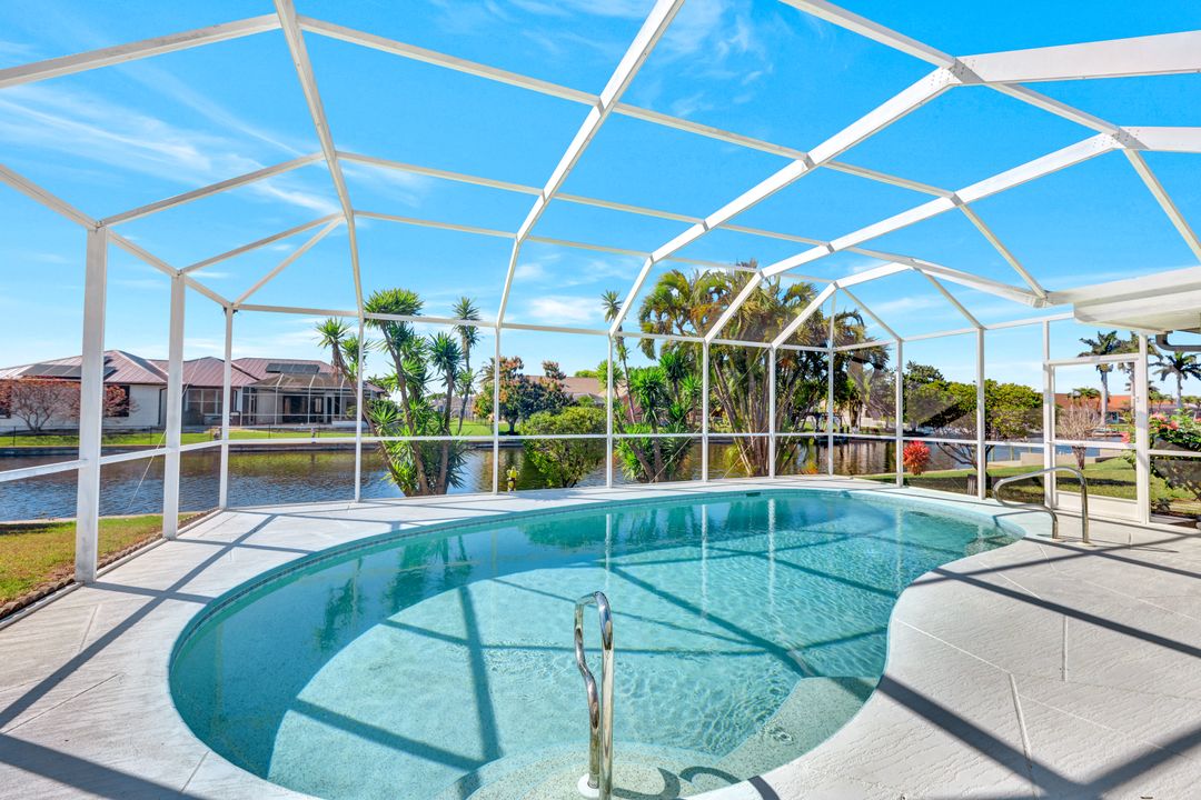 2226 SE 5th Pl, Cape Coral, FL 33990