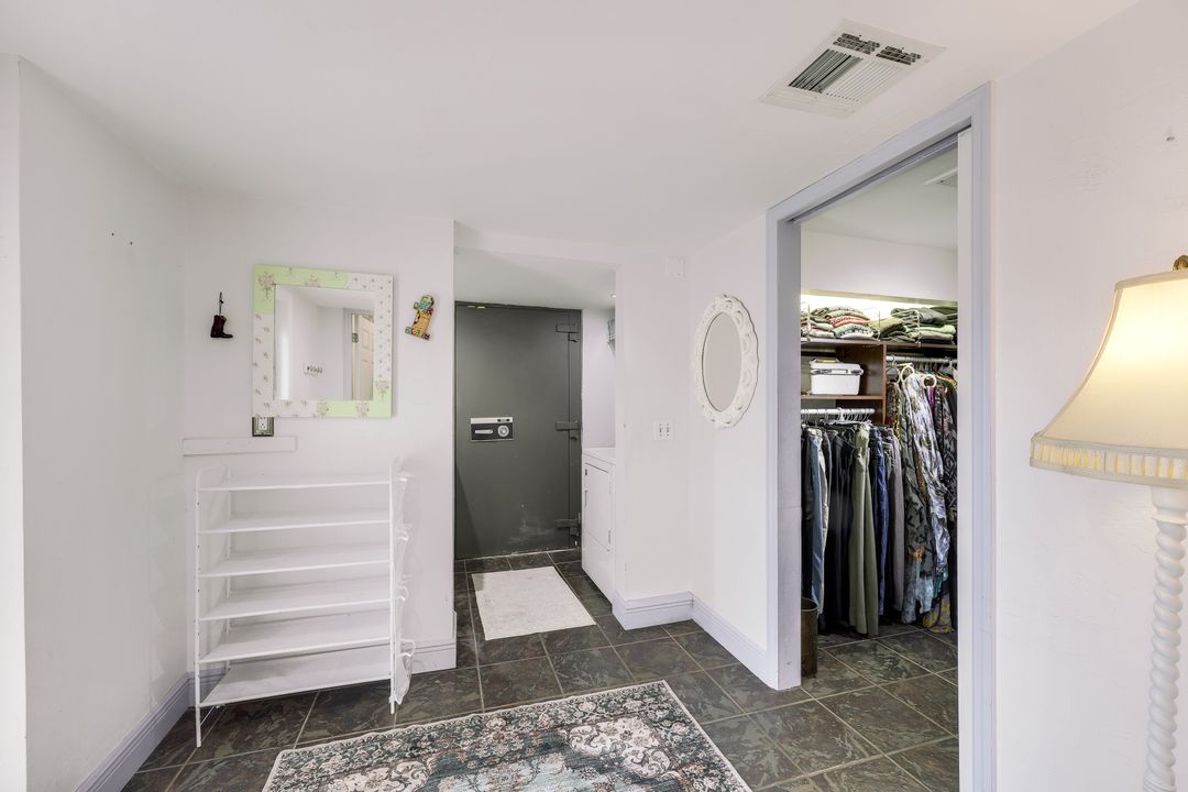 1321 Donna Dr, Fort Myers, FL 33919