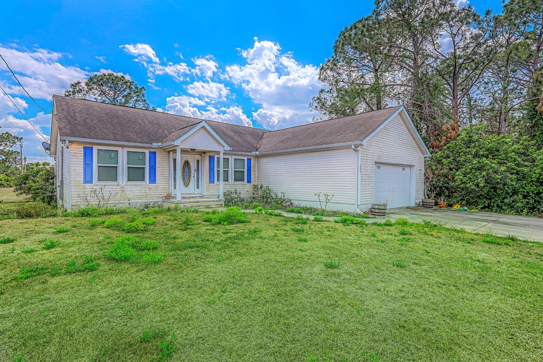 3007 14th St W, Lehigh Acres, FL 33971