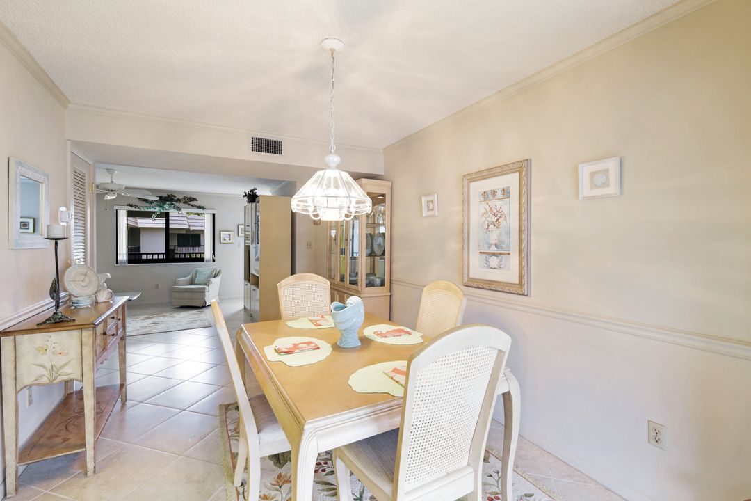 788 Park Shore Dr #E31, Naples, FL 34103