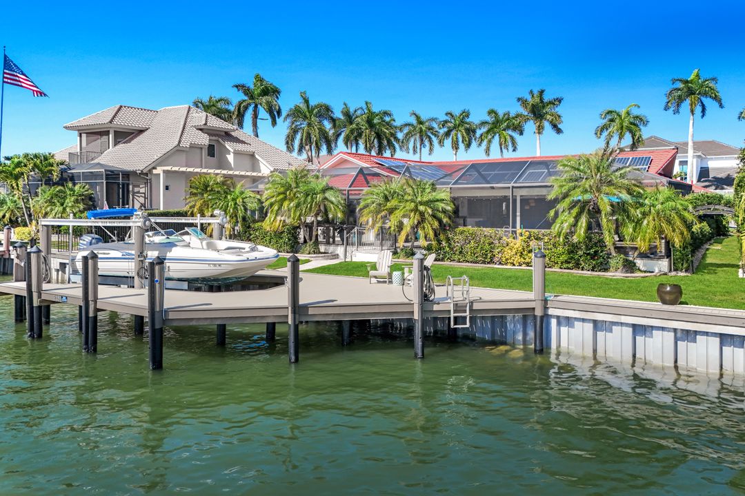 248 Polynesia Ct, Marco Island, FL 34145