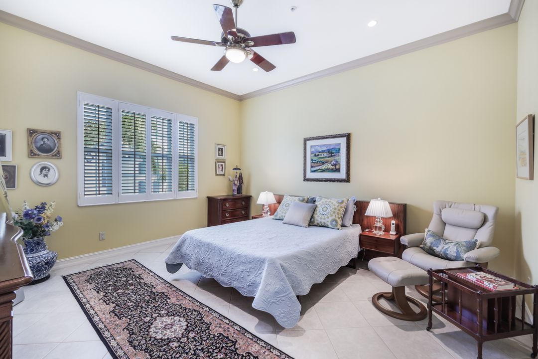 755 Bentwater Cir #201, Naples, FL 34108