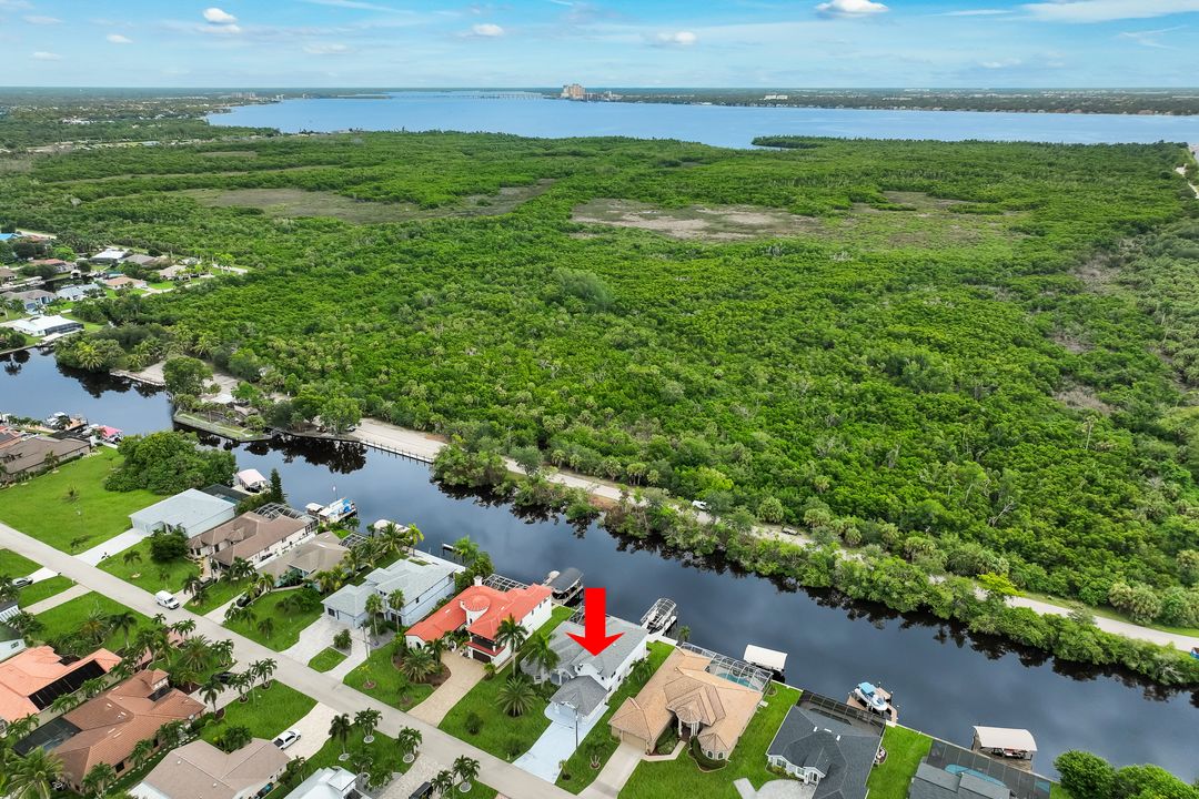 2309 SE 20th Pl, Cape Coral, FL 33990