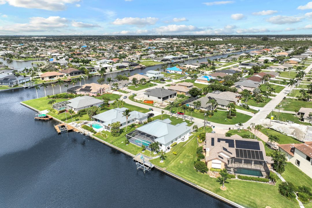 3808 SW 27th Ct, Cape Coral, FL 33914