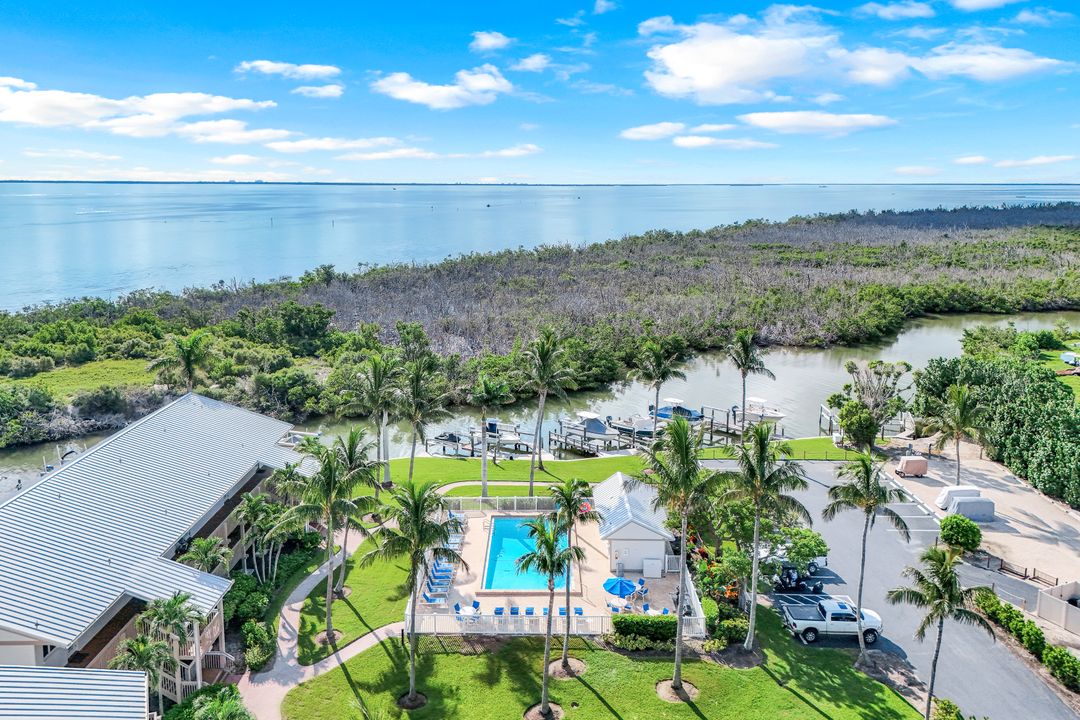 5400 Plantation Rd #Marina Villa 705, Captiva, FL 33924