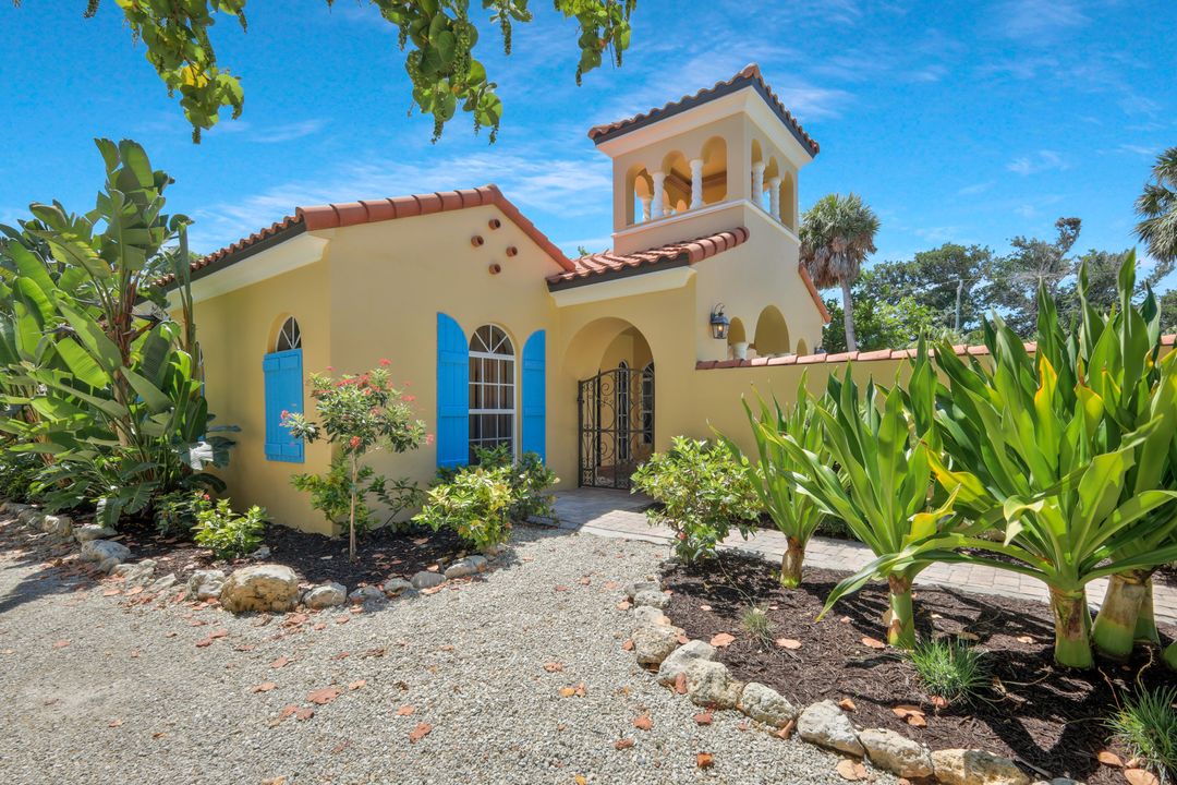 16167 Captiva Dr, Captiva, FL 33924