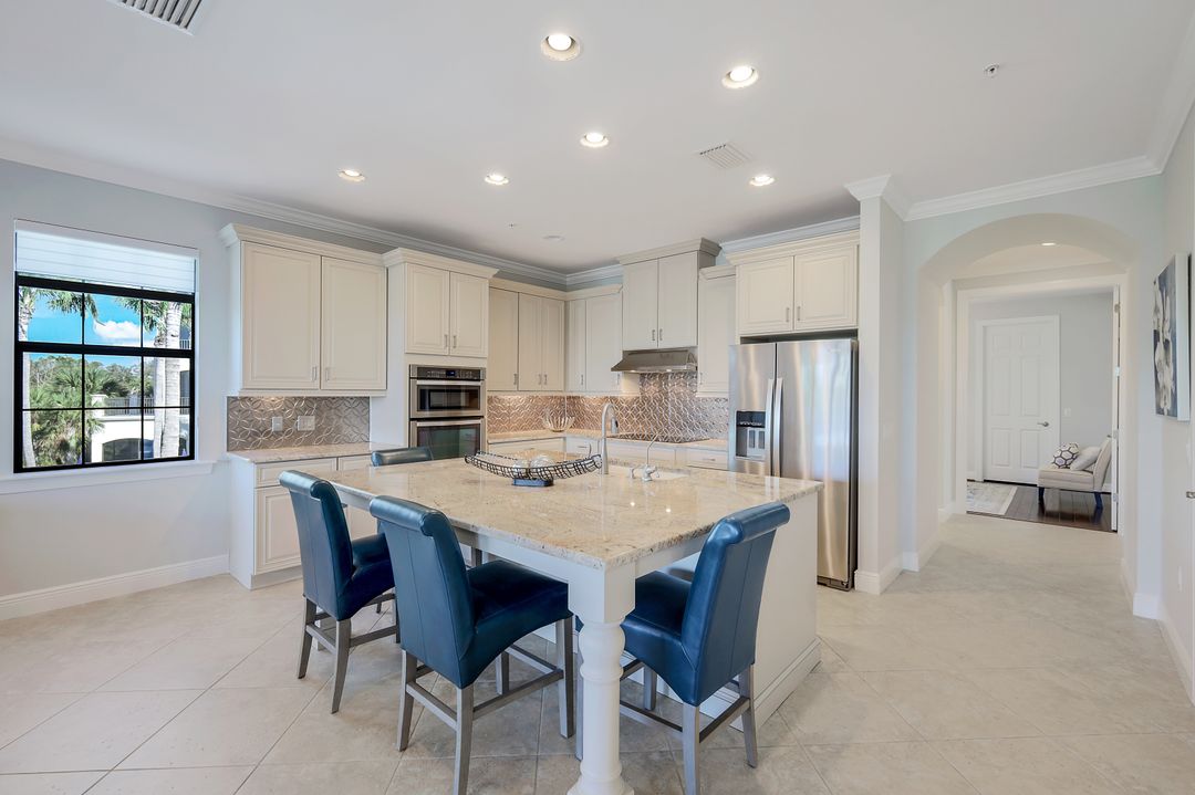 4730 Colony Villas Dr #802, Bonita Springs, FL 34134