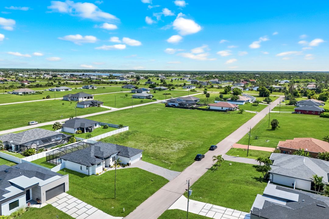 3923 NW 38th St, Cape Coral, FL 33993