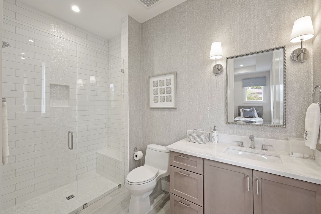 1501 Bluefin Ct, Naples, FL 34102