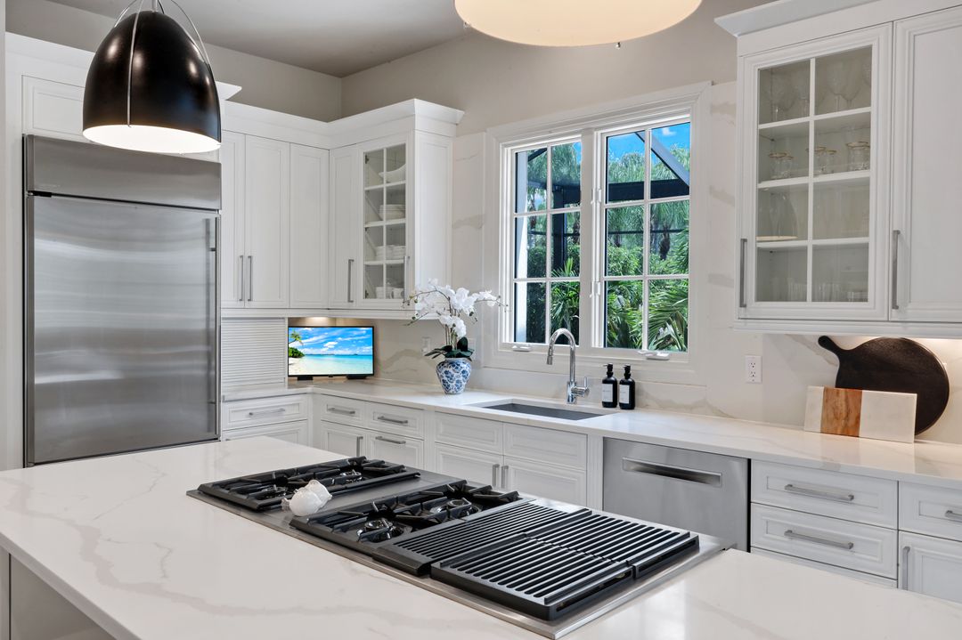 4650 Via Roma, Bonita Springs, FL 34134