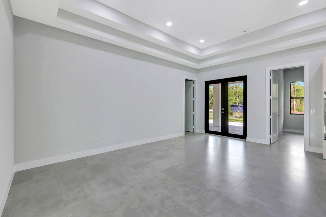 3366 72nd Ave NE, Naples, FL 34120