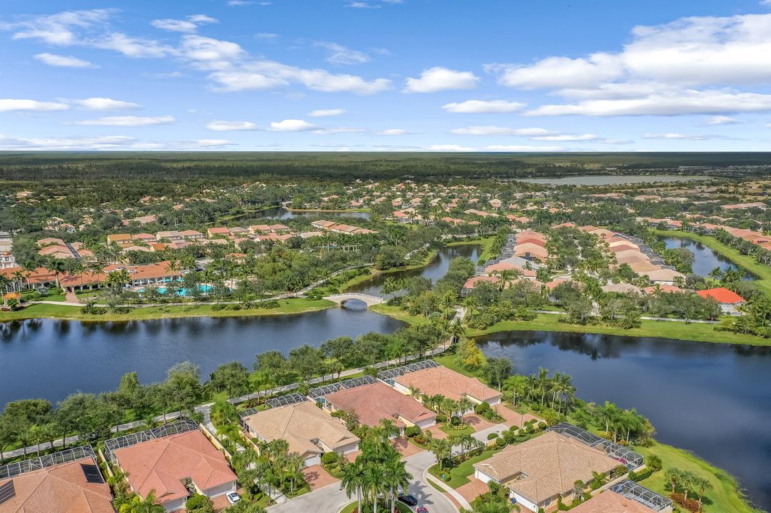 28827 Vermillion Ln, Bonita Springs, FL 34135