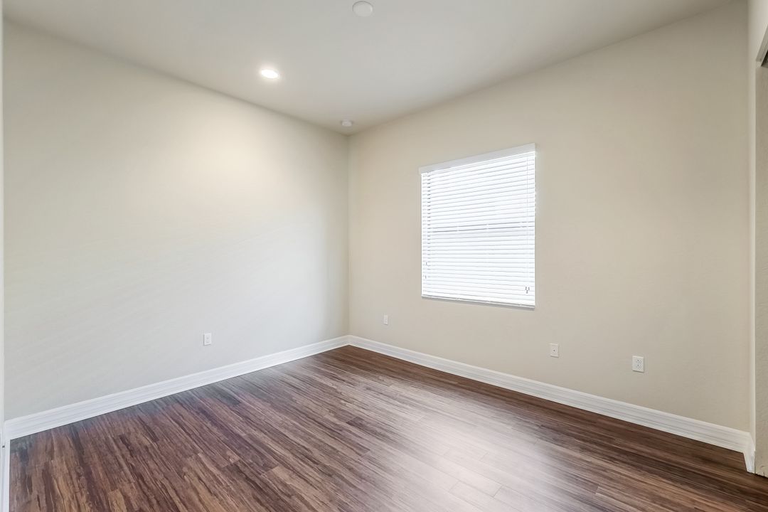 13644 Mandarin Cir, Naples, FL 34109