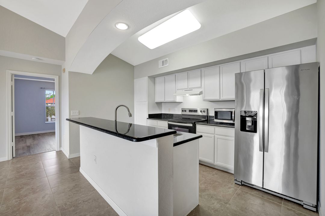 7965 Preserve Cir #732, Naples, FL 34119