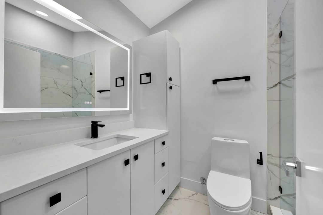 5435 Osprey Ct, Sanibel, FL 33957