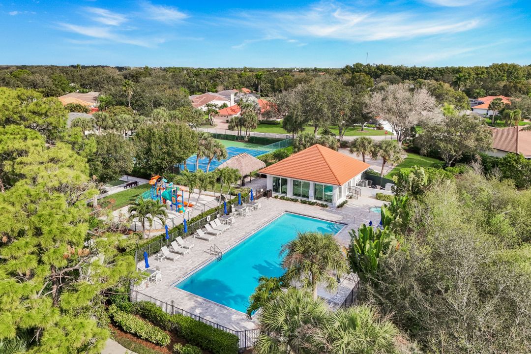 25681 Springtide Ct, Bonita Springs, FL 34135