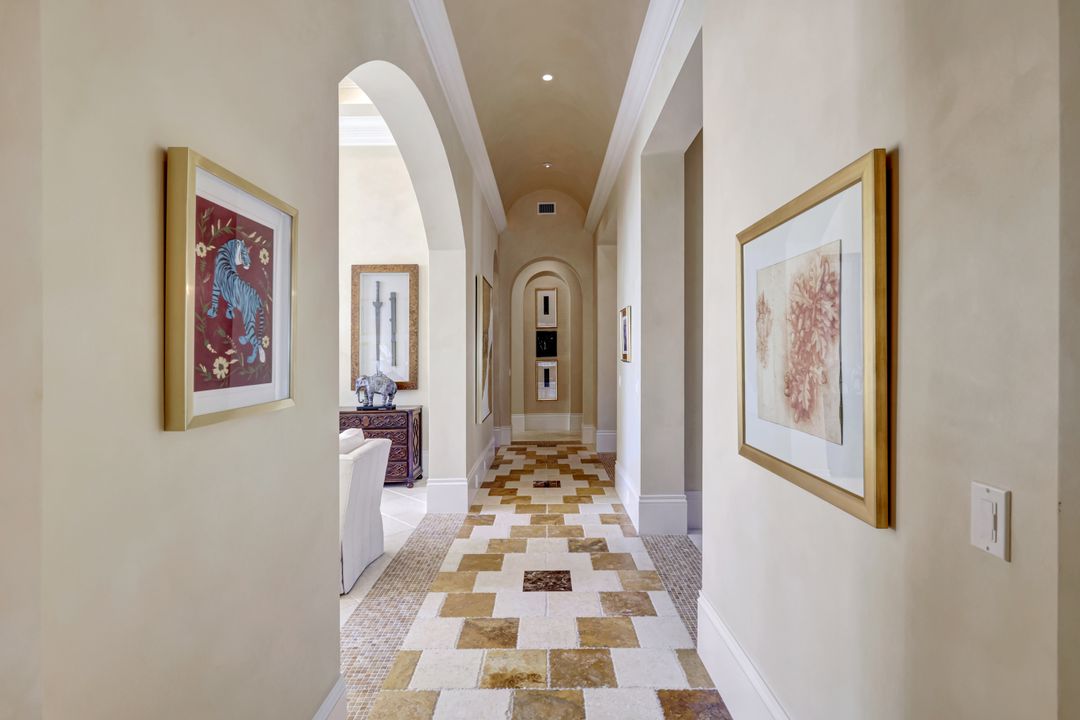 2249 Miramonte Ct, Naples, FL 34105