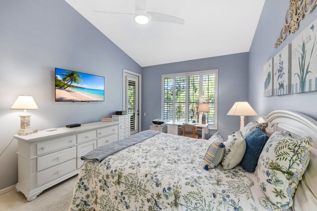 8265 Danbury Blvd #203, Naples, FL 34120