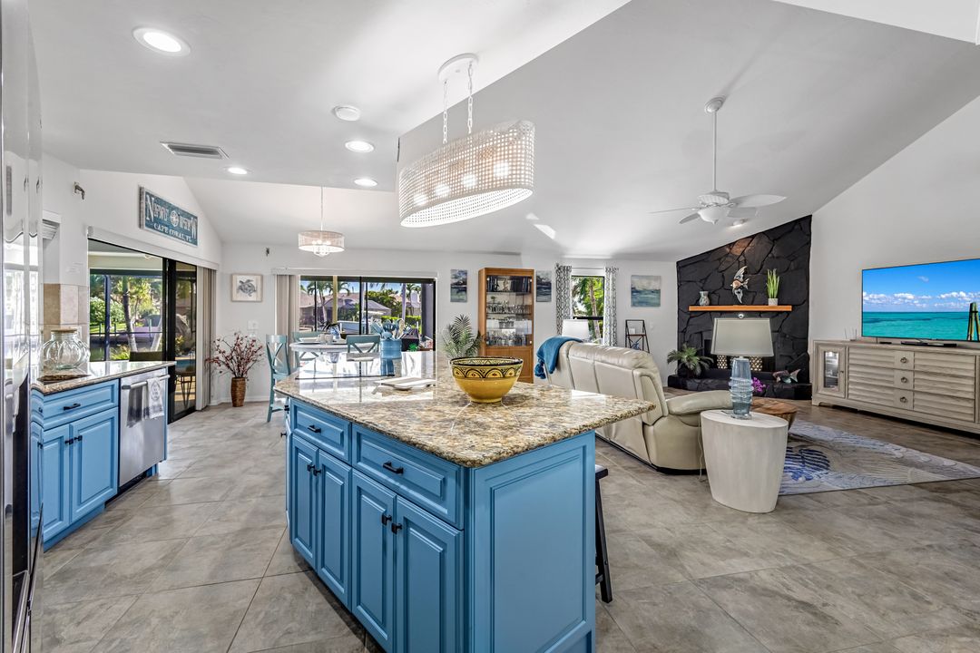 2617 SE 23rd Ave, Cape Coral, FL 33904