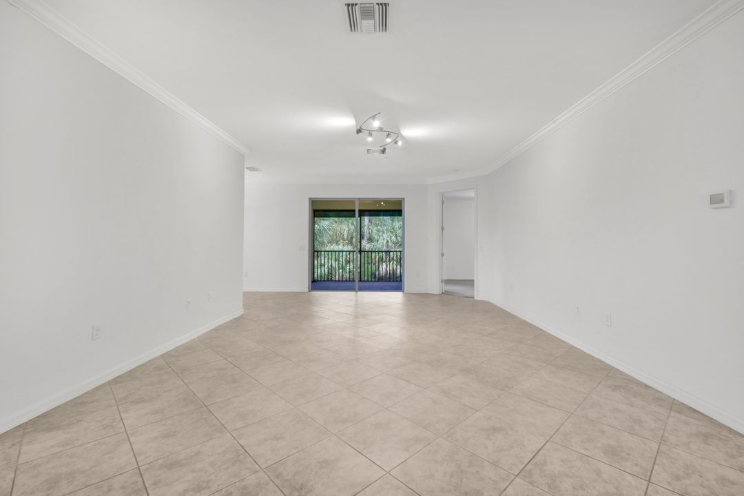 10240 Cobble Notch Loop #201, Bonita Springs, FL 34135