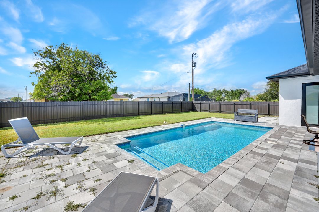 636 NE 8th Terrace, Cape Coral, FL 33909