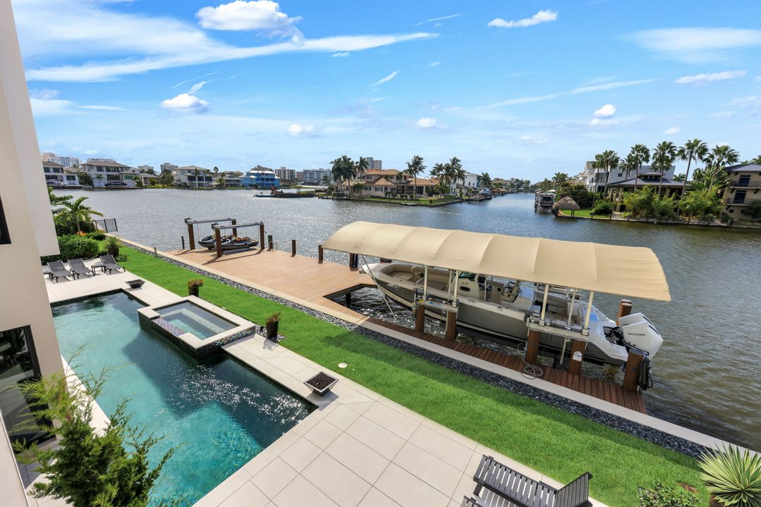 348 Seagull Ave, Naples, FL 34108