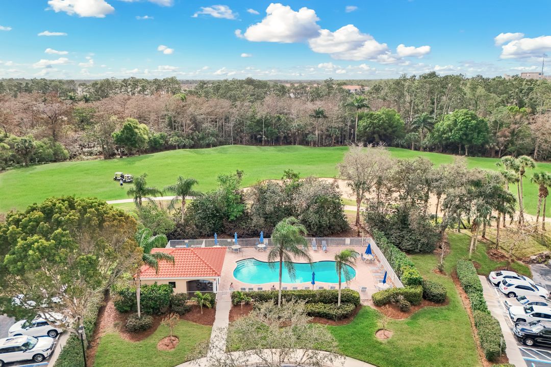 4843 Hampshire Ct #105, Naples, FL 34112